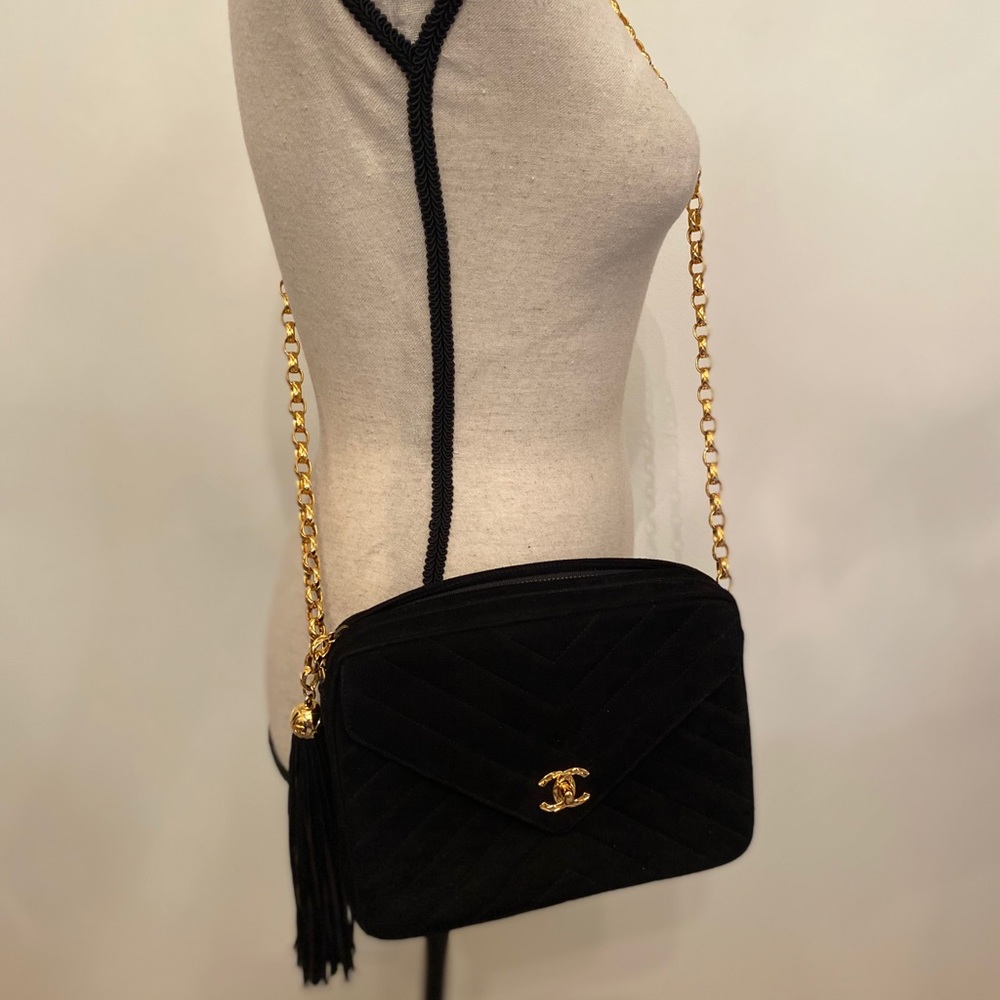 Vintage Authentic Chanel Black Suede Purse - Picture 2 of 16